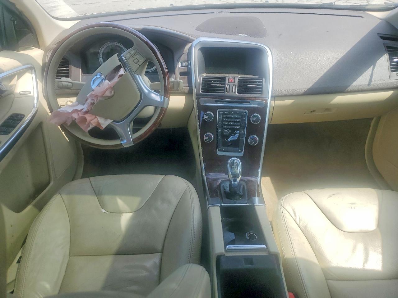 VOLVO XC60 2013 — 9