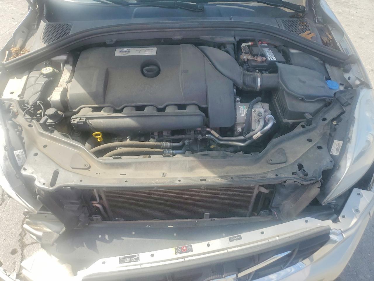 VOLVO XC60 2013 — 12