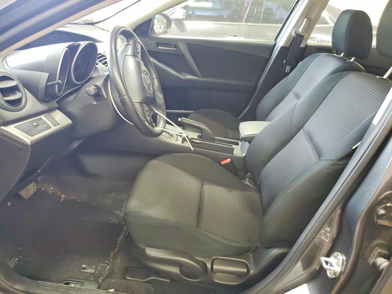 MAZDA 3 2013 — 8