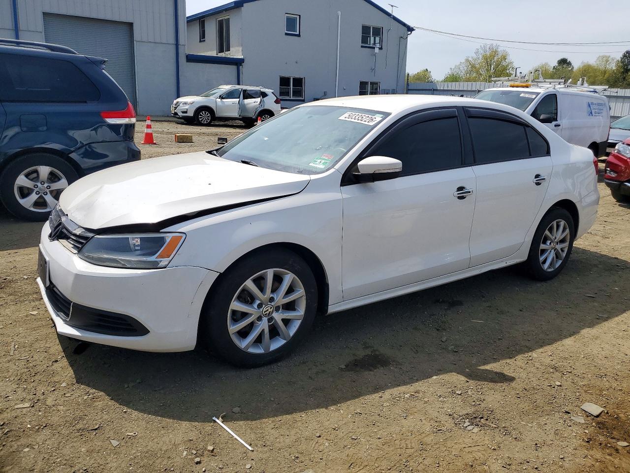 VOLKSWAGEN JETTA 2012 — 2
