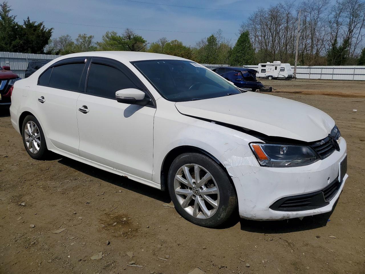 VOLKSWAGEN JETTA 2012 — 5