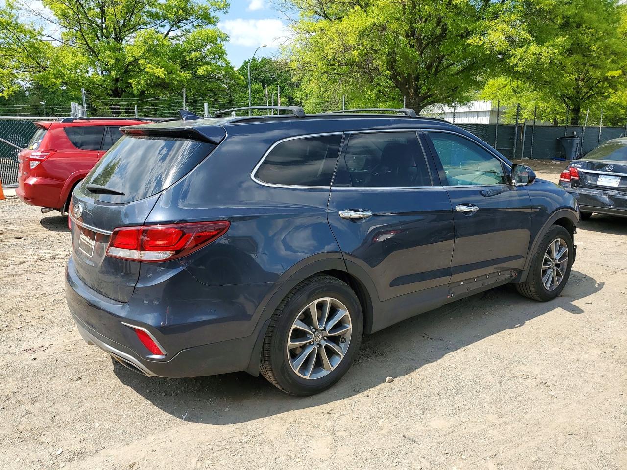 HYUNDAI SANTA FE 2017 — 4