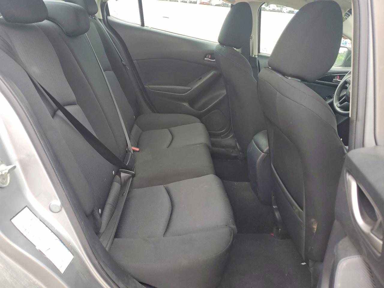 MAZDA 3 2015 — 11