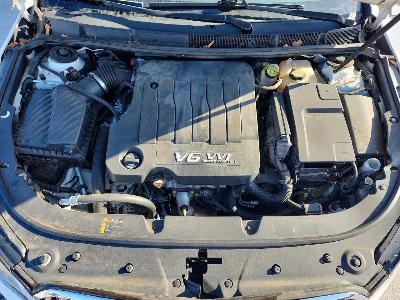 BUICK LACROSSE 2016 — 12