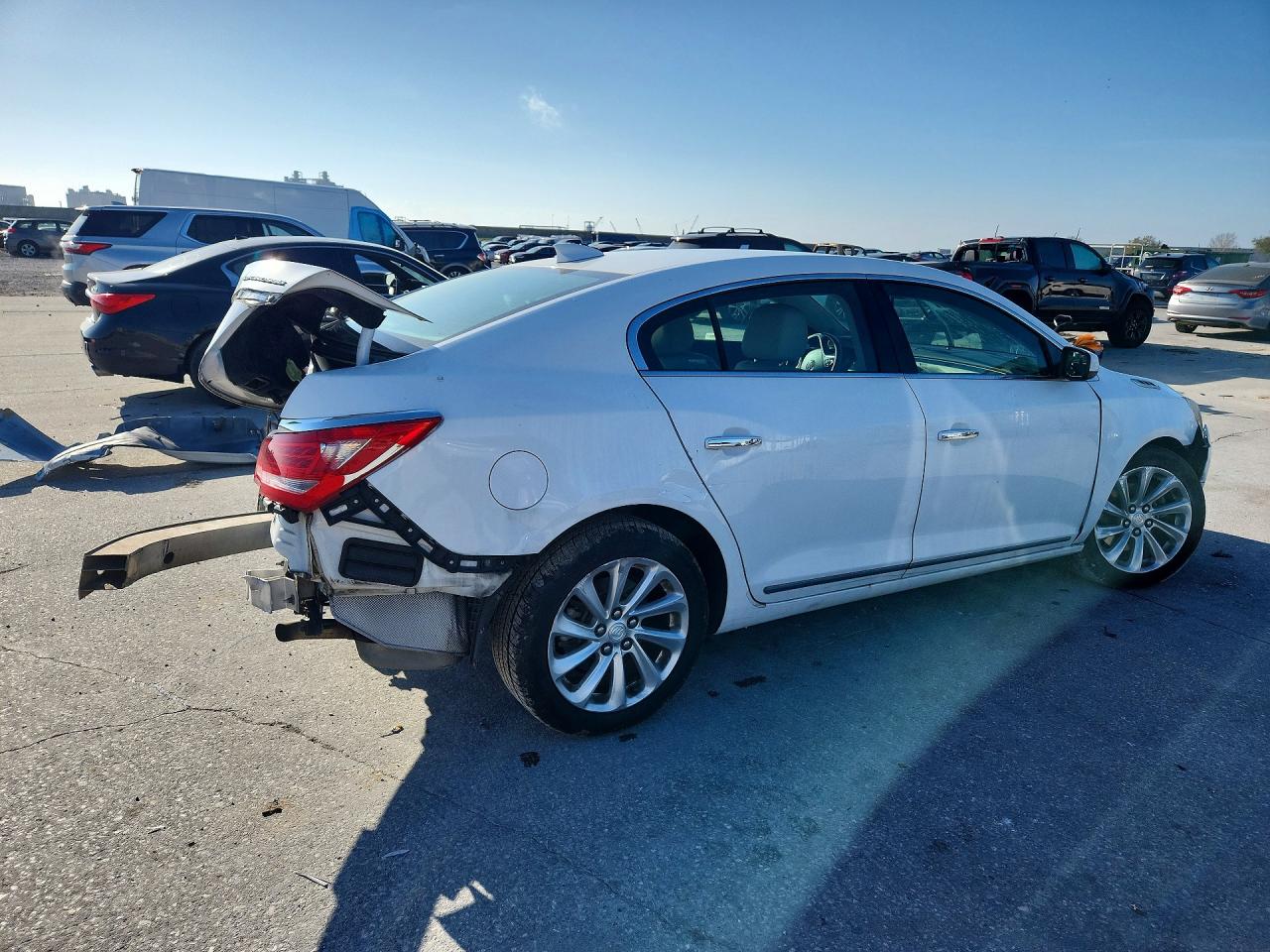 BUICK LACROSSE 2016 — 4