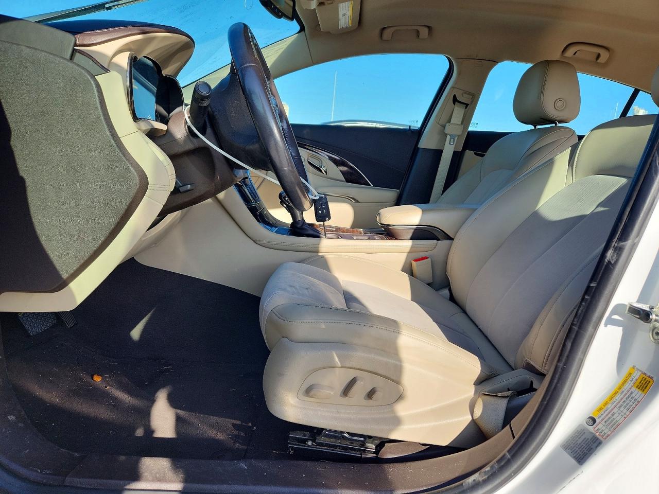 BUICK LACROSSE 2016 — 8