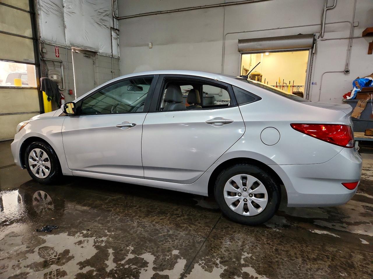 HYUNDAI ACCENT 2015 — 3