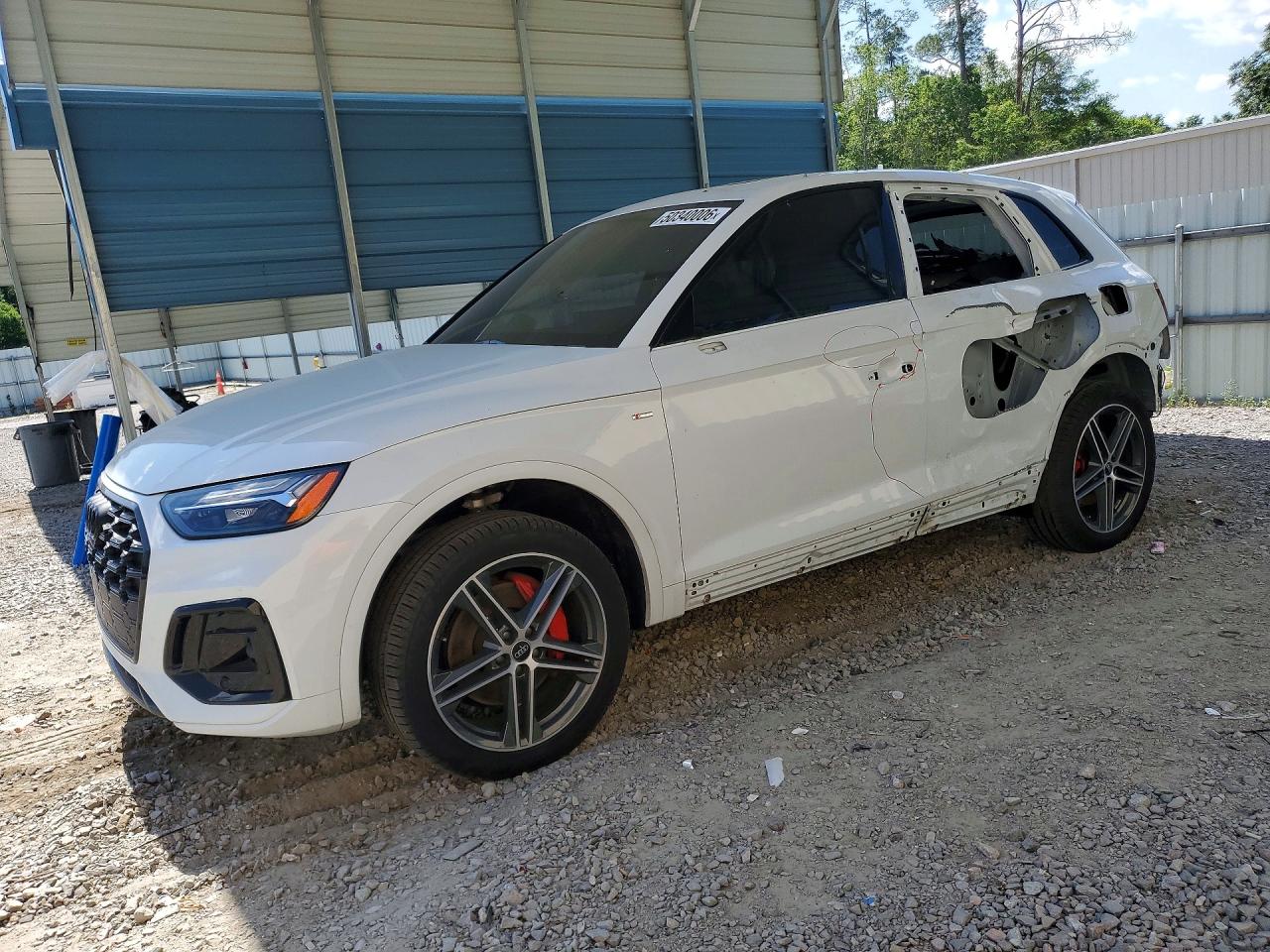 AUDI Q5 2024 — 2