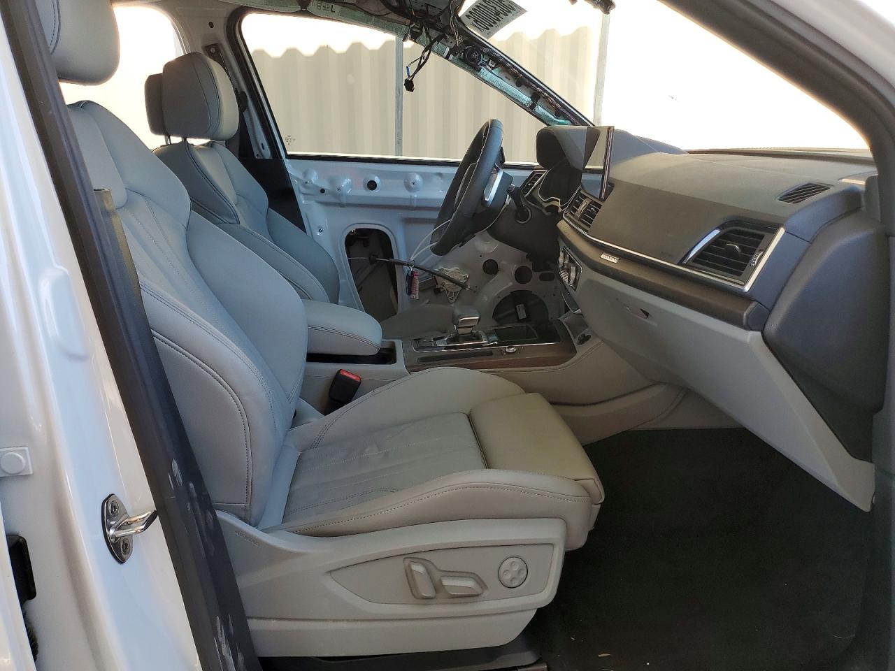 AUDI Q5 2024 — 8