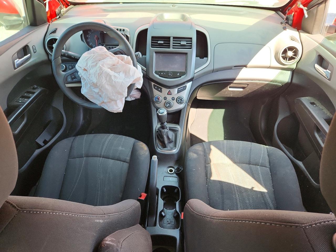 CHEVROLET SONIC 2015 — 9