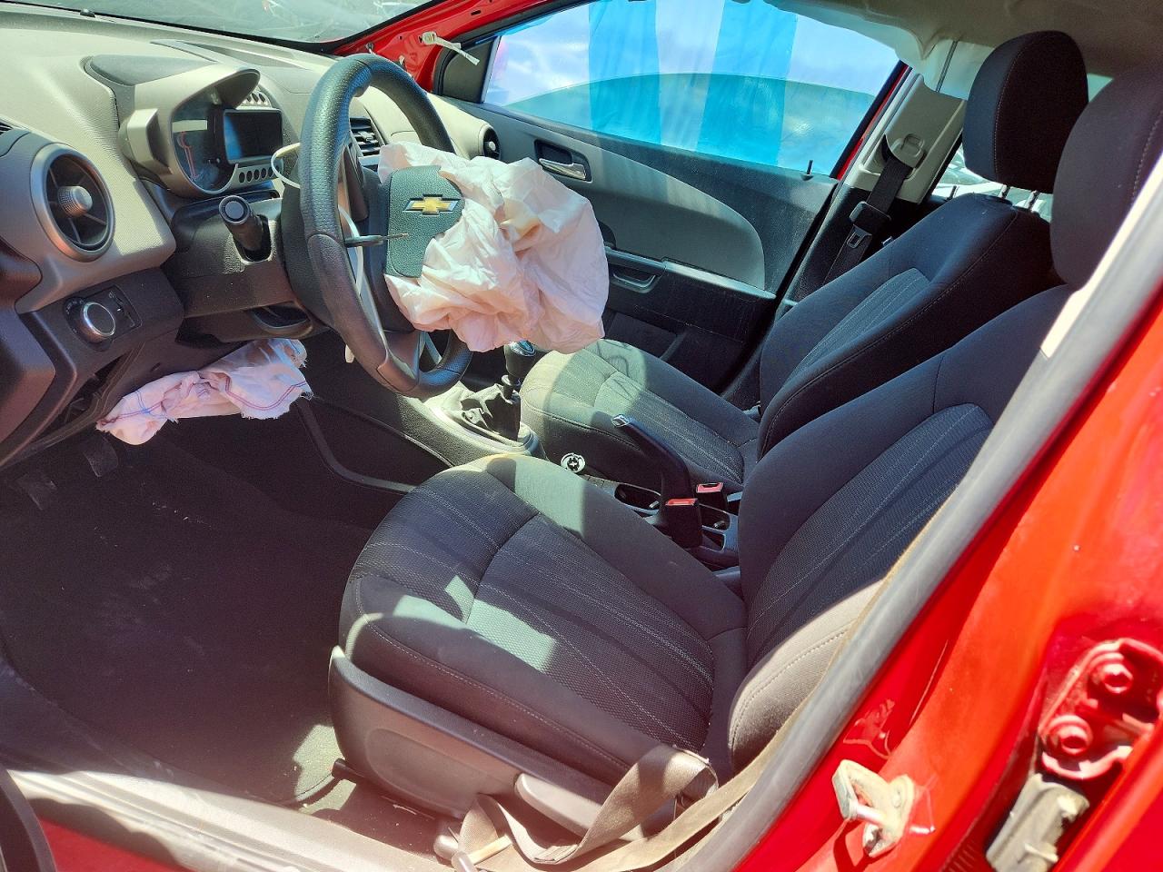 CHEVROLET SONIC 2015 — 8