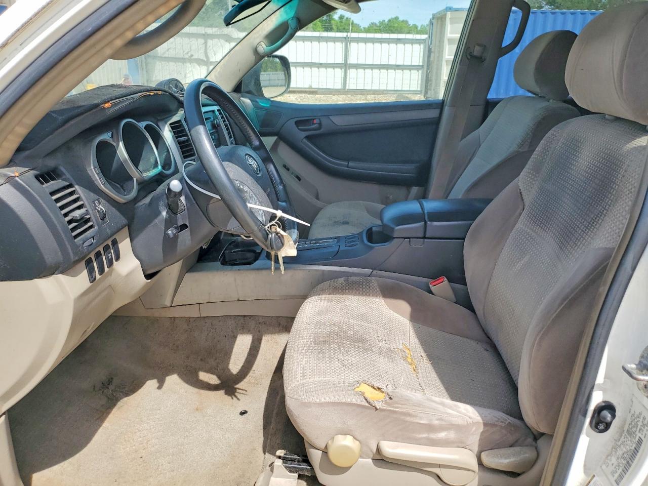 TOYOTA 4RUNNER 2004 — 8