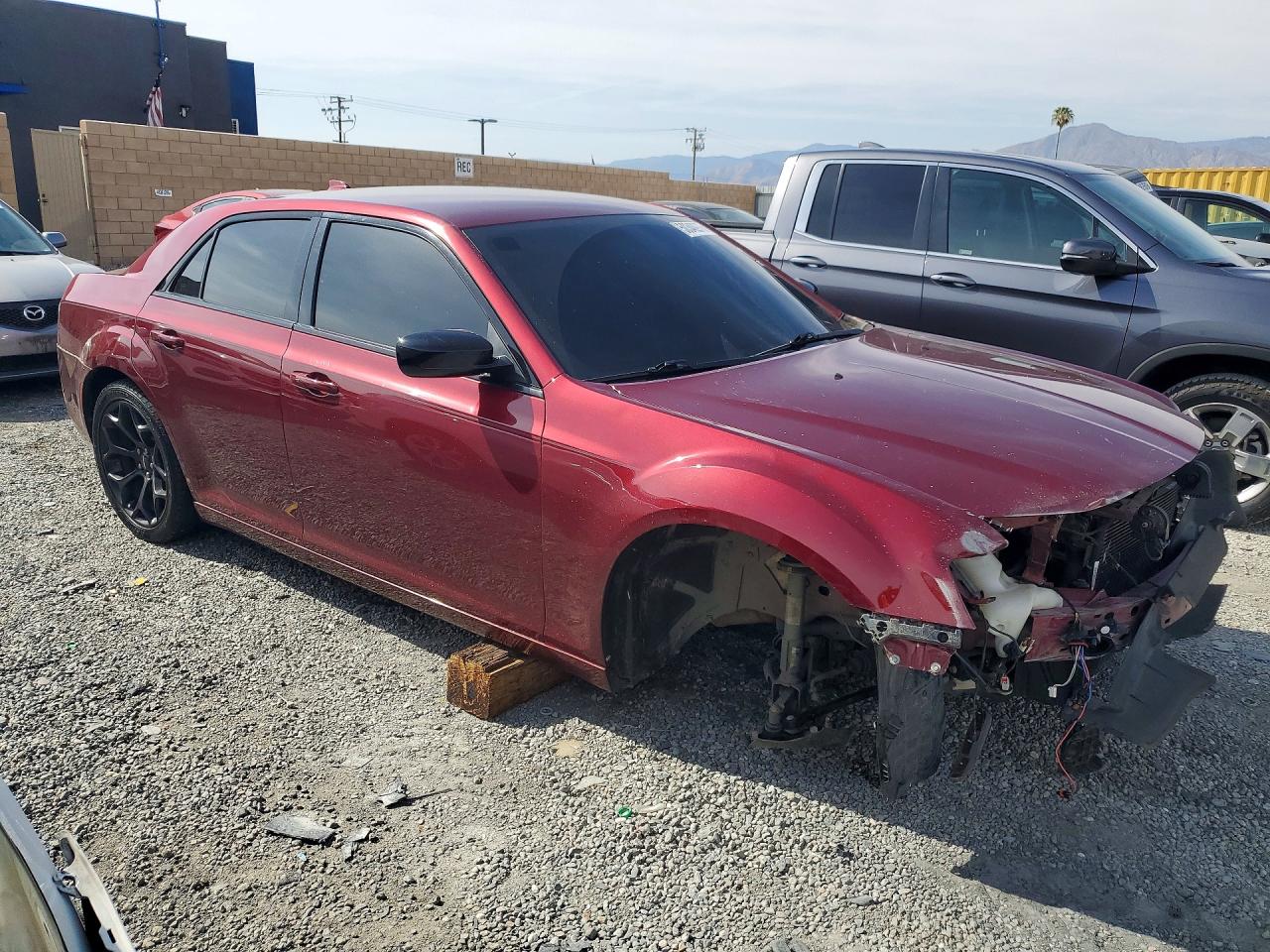 CHRYSLER 300 2020 — 5