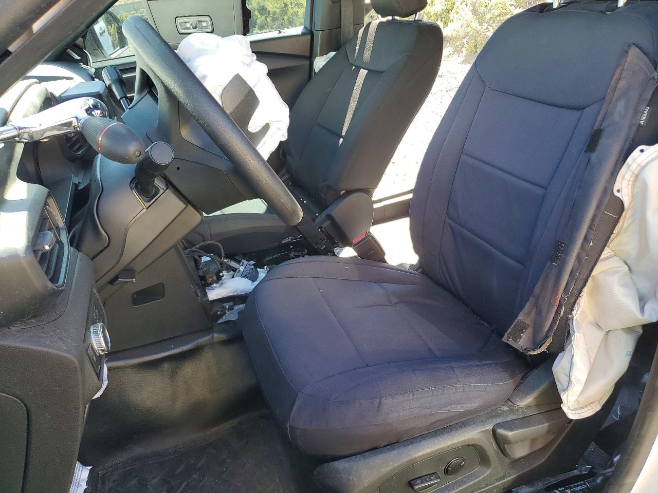FORD EXPLORER 2023 — 8