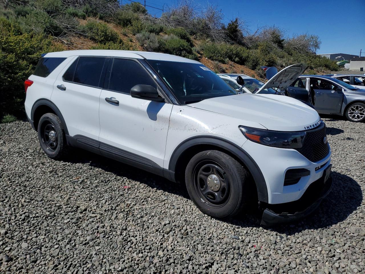 FORD EXPLORER 2023 — 5