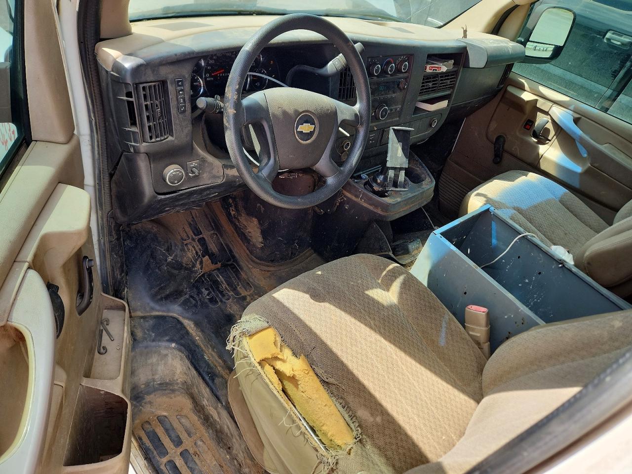 CHEVROLET EXPRESS G2500 2013 — 9