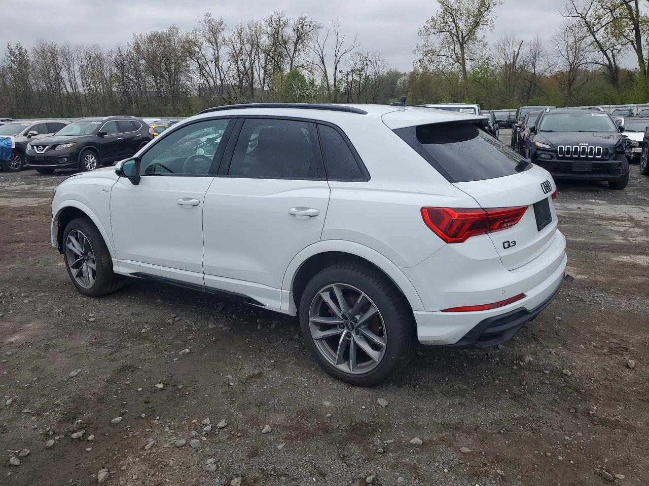 AUDI Q3 2024 — 3