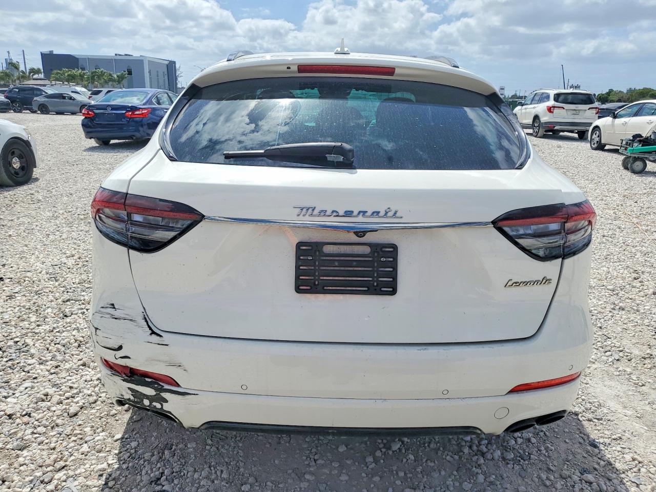 MASERATI LEVANTE 2022 — 7