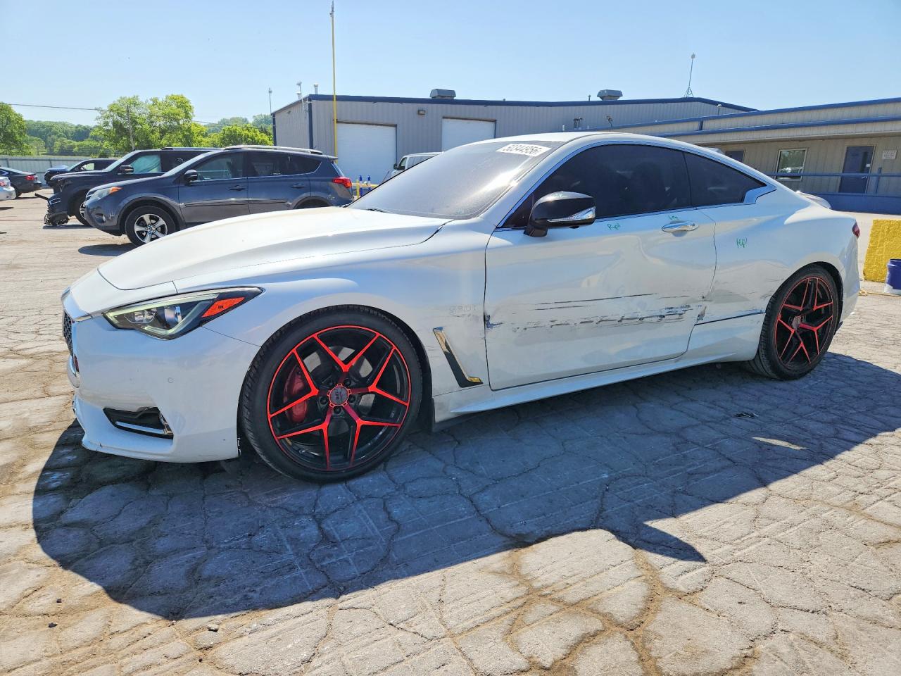 INFINITI Q60 2017 — 2