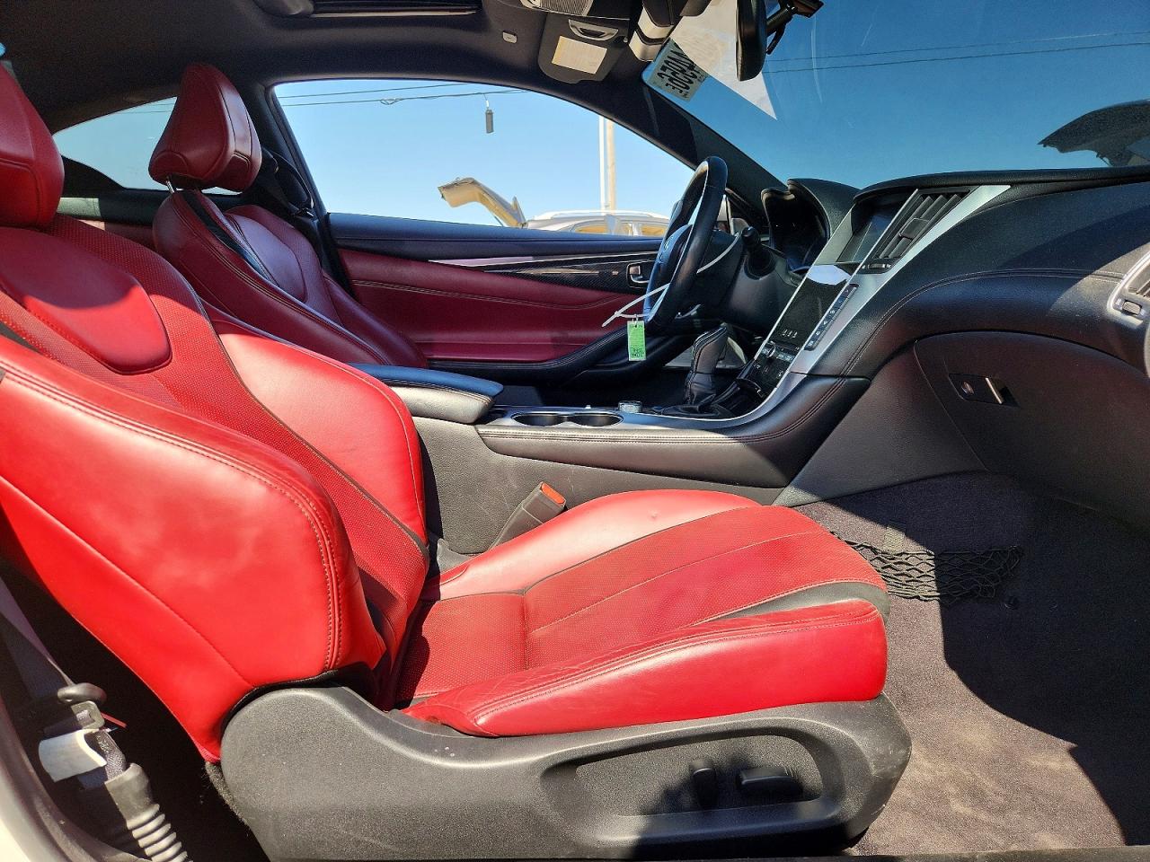 INFINITI Q60 2017 — 8