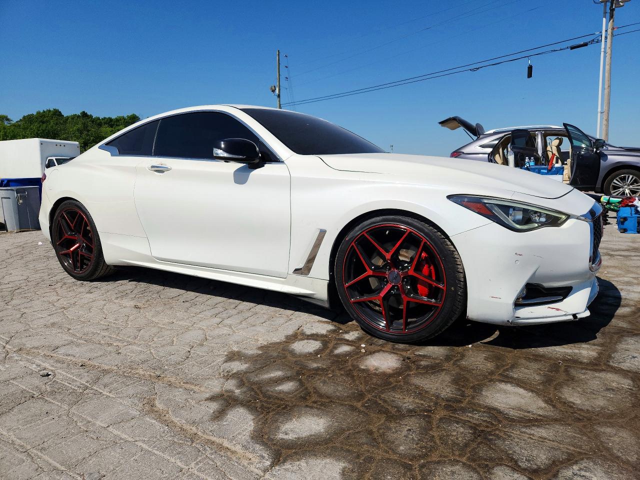 INFINITI Q60 2017 — 5
