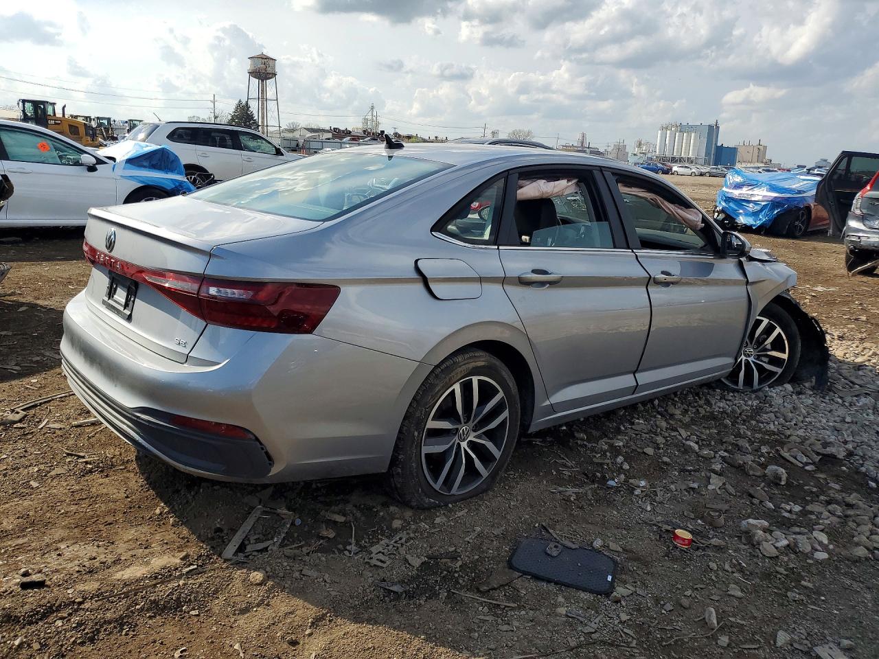 VOLKSWAGEN JETTA 2025 — 4