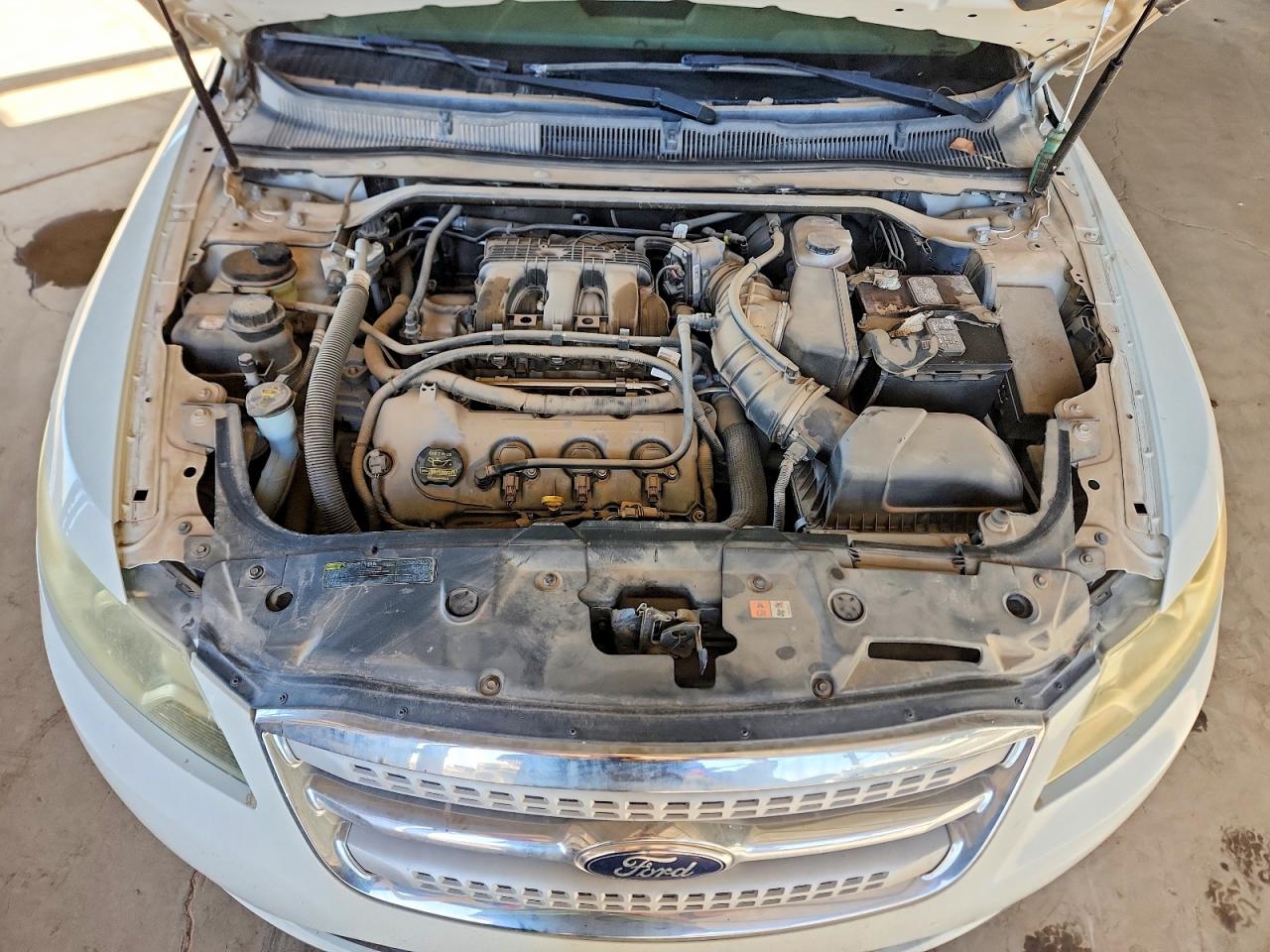 FORD TAURUS 2011 — 12