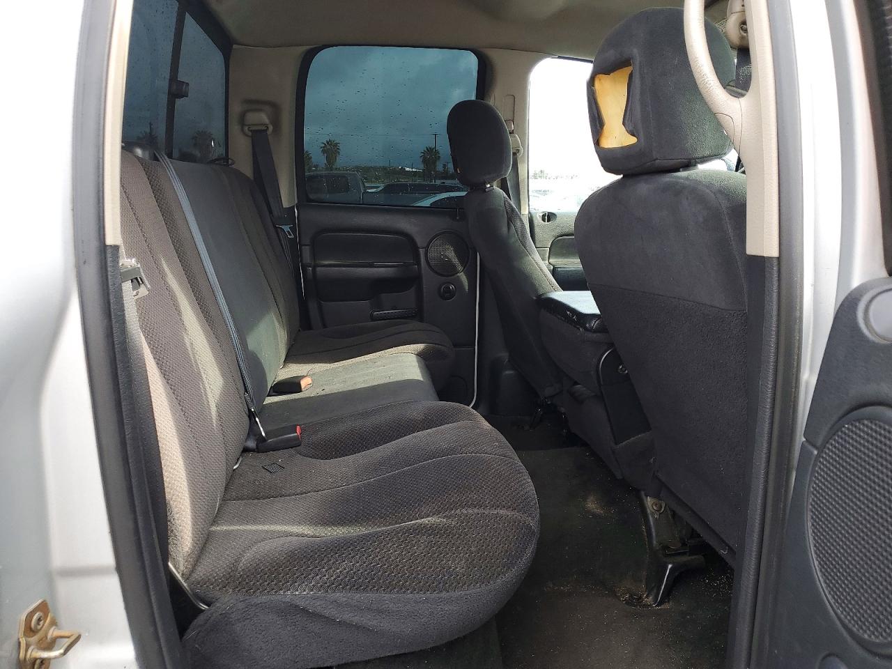 DODGE RAM 1500 2003 — 11