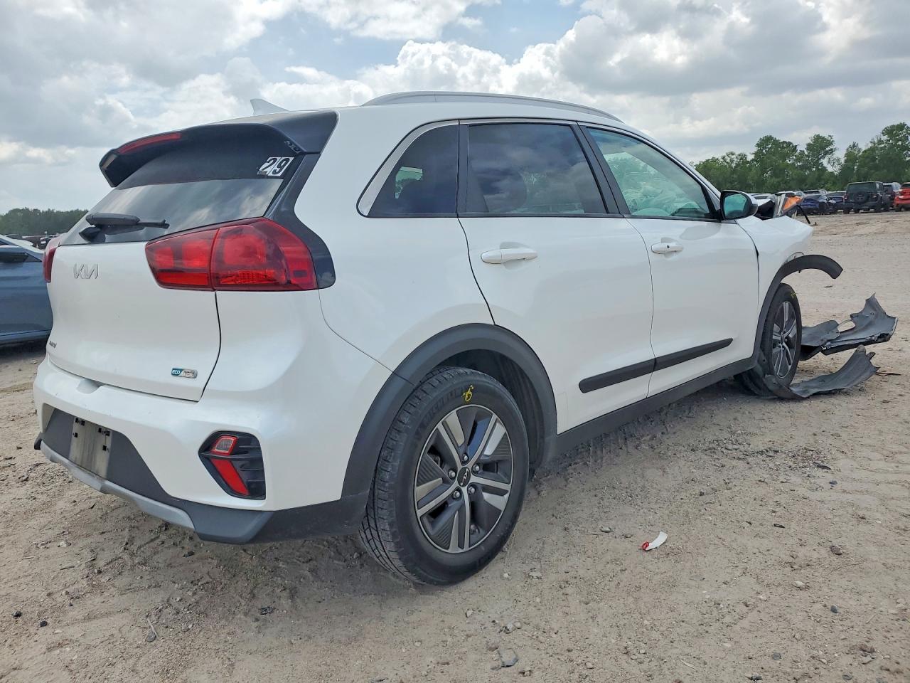 KIA NIRO 2022 — 4