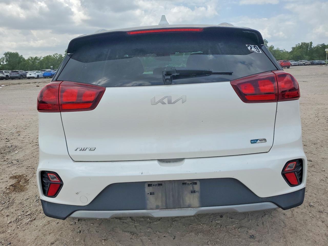 KIA NIRO 2022 — 7