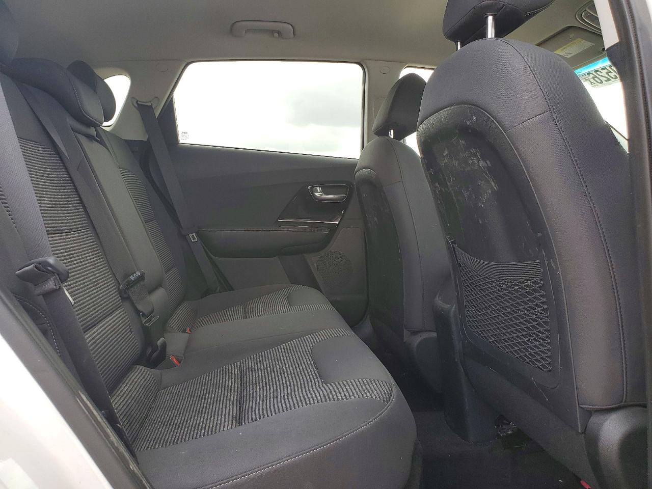KIA NIRO 2022 — 11