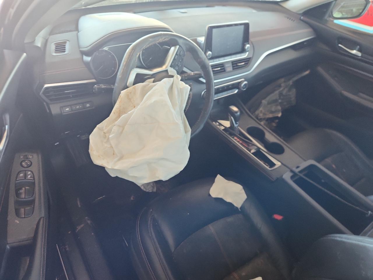 NISSAN ALTIMA 2022 — 9