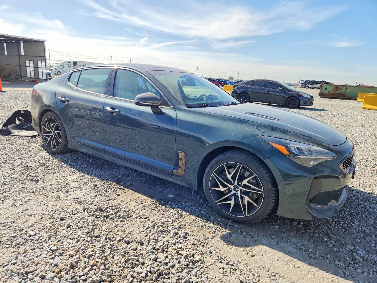 KIA STINGER 2022 — 5