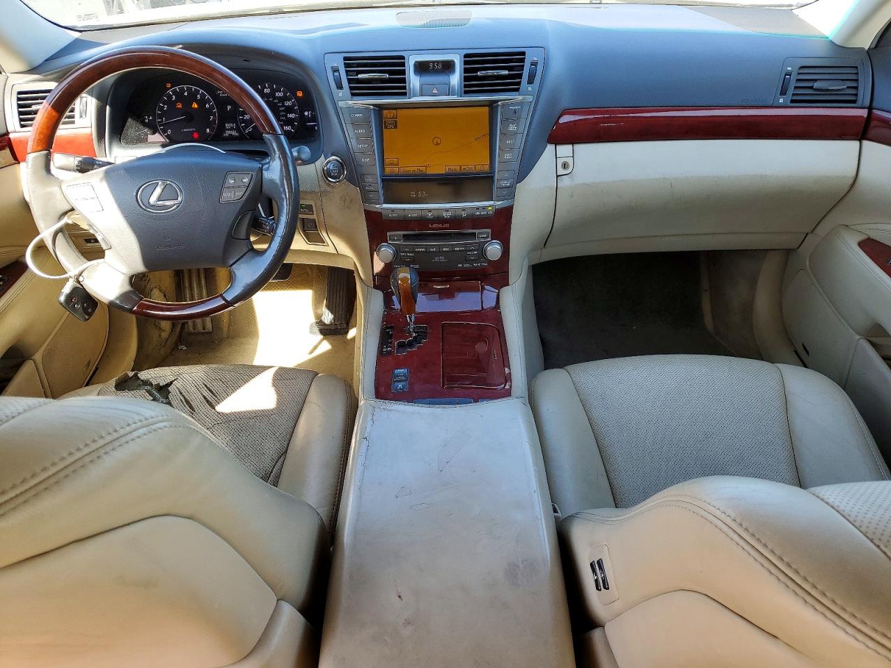 LEXUS LS 2010 — 9