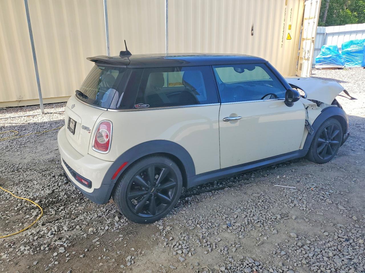 MINI COOPER 2011 — 4