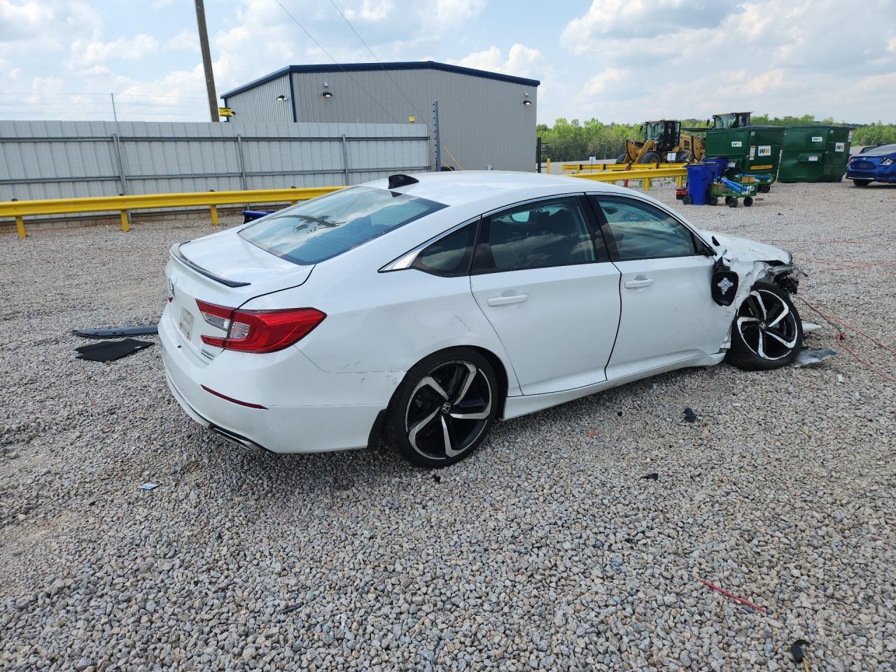 HONDA ACCORD 2022 — 4