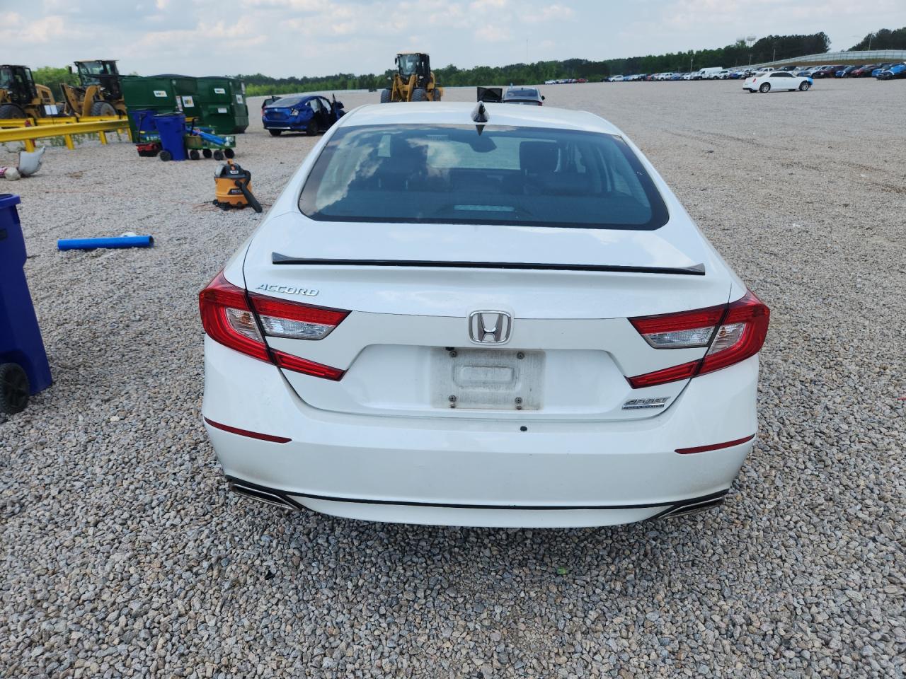 HONDA ACCORD 2022 — 7