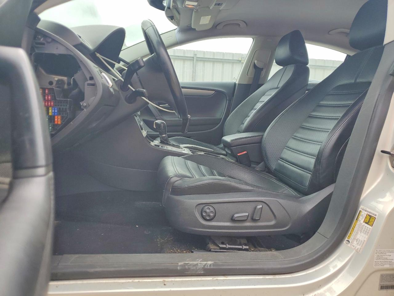 VOLKSWAGEN CC 2012 — 8