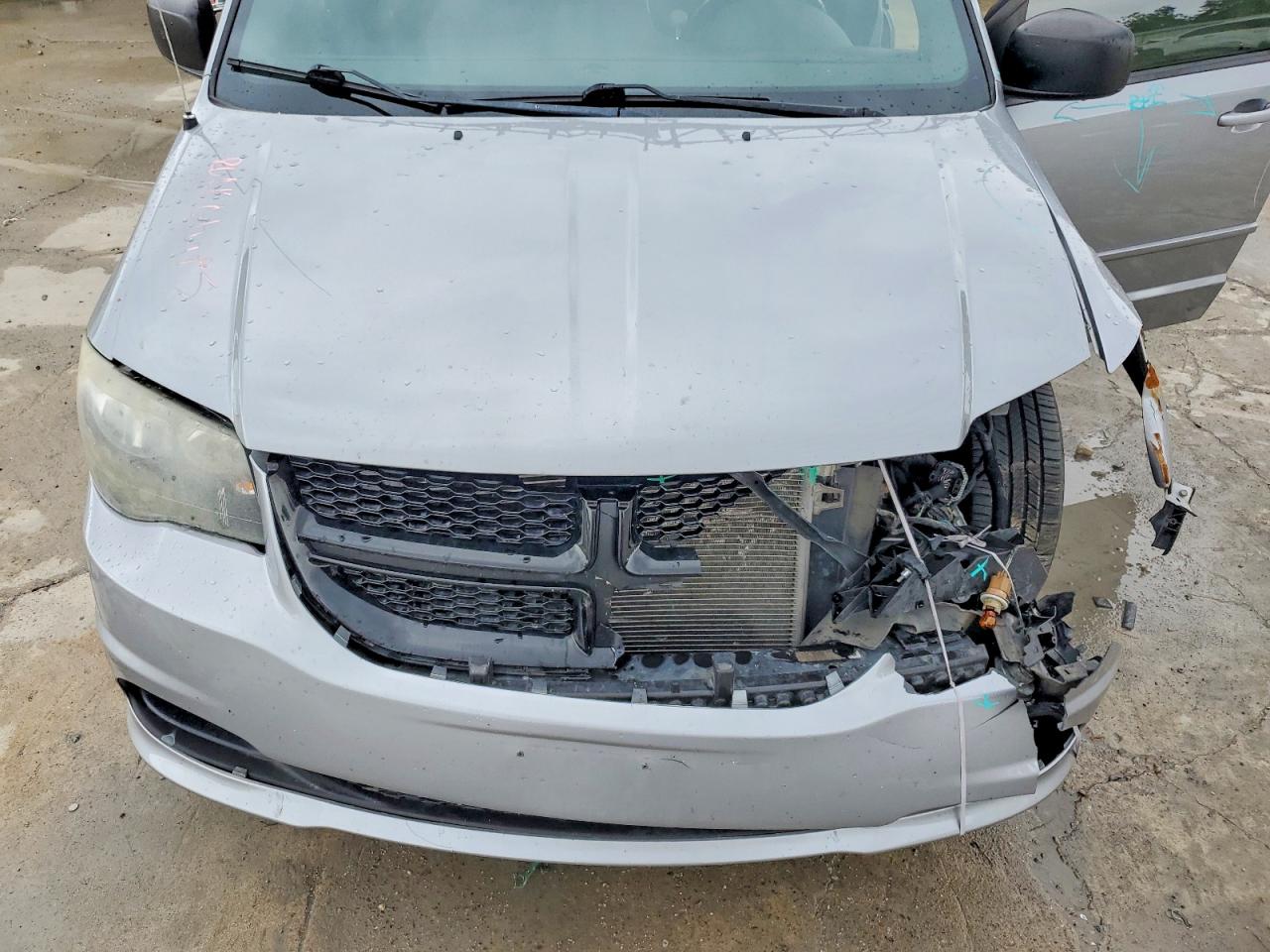 DODGE GRAND CARAVAN 2015 — 13
