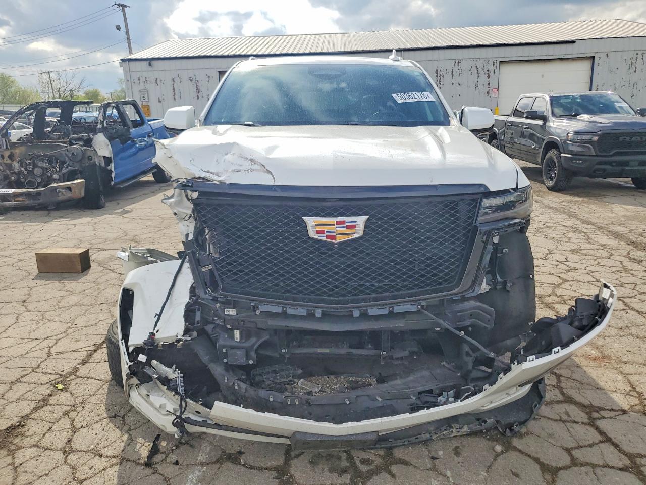 CADILLAC ESCALADE 2021 — 6