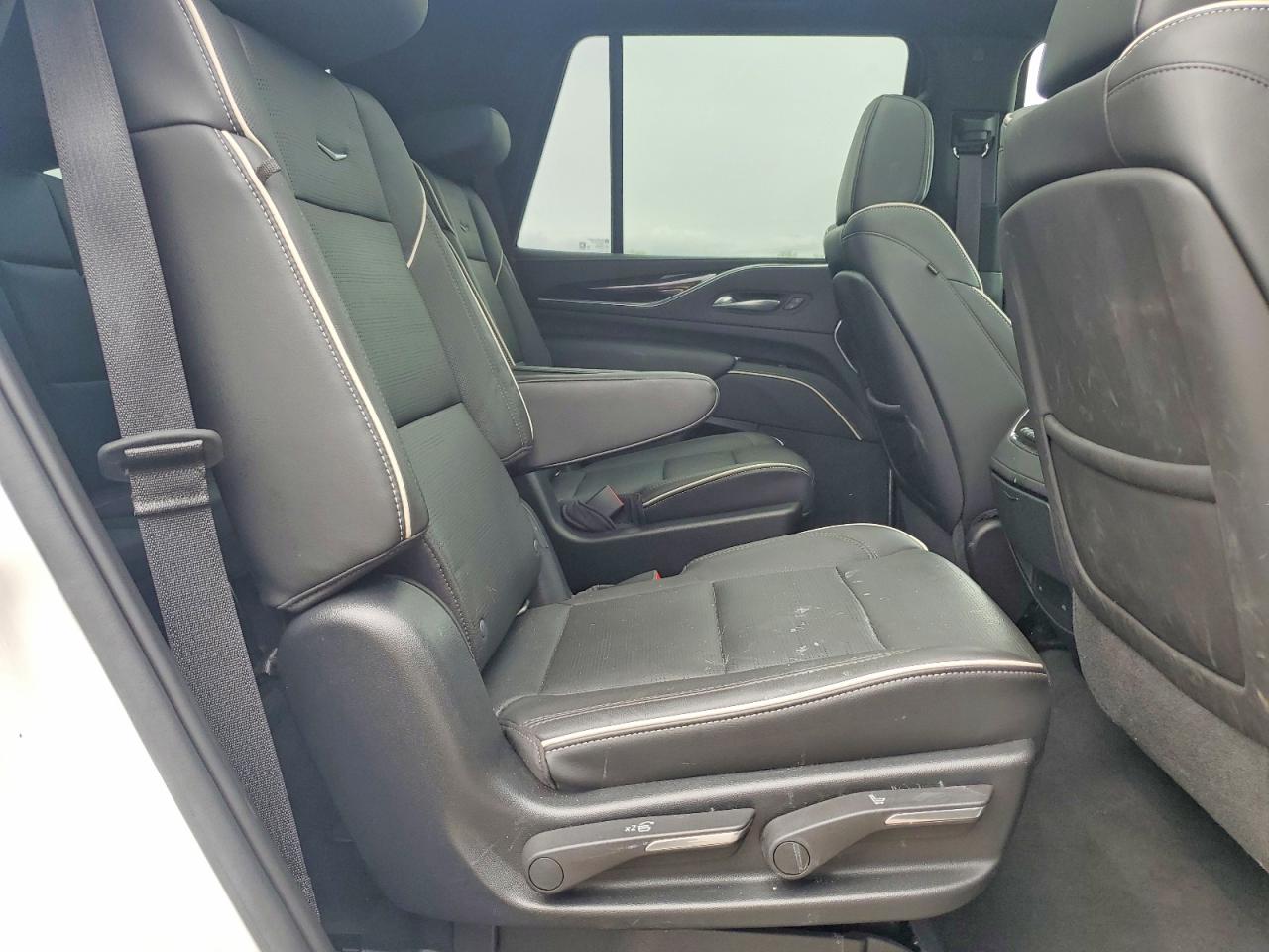 CADILLAC ESCALADE 2021 — 12