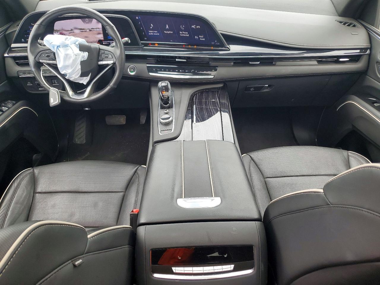 CADILLAC ESCALADE 2021 — 9