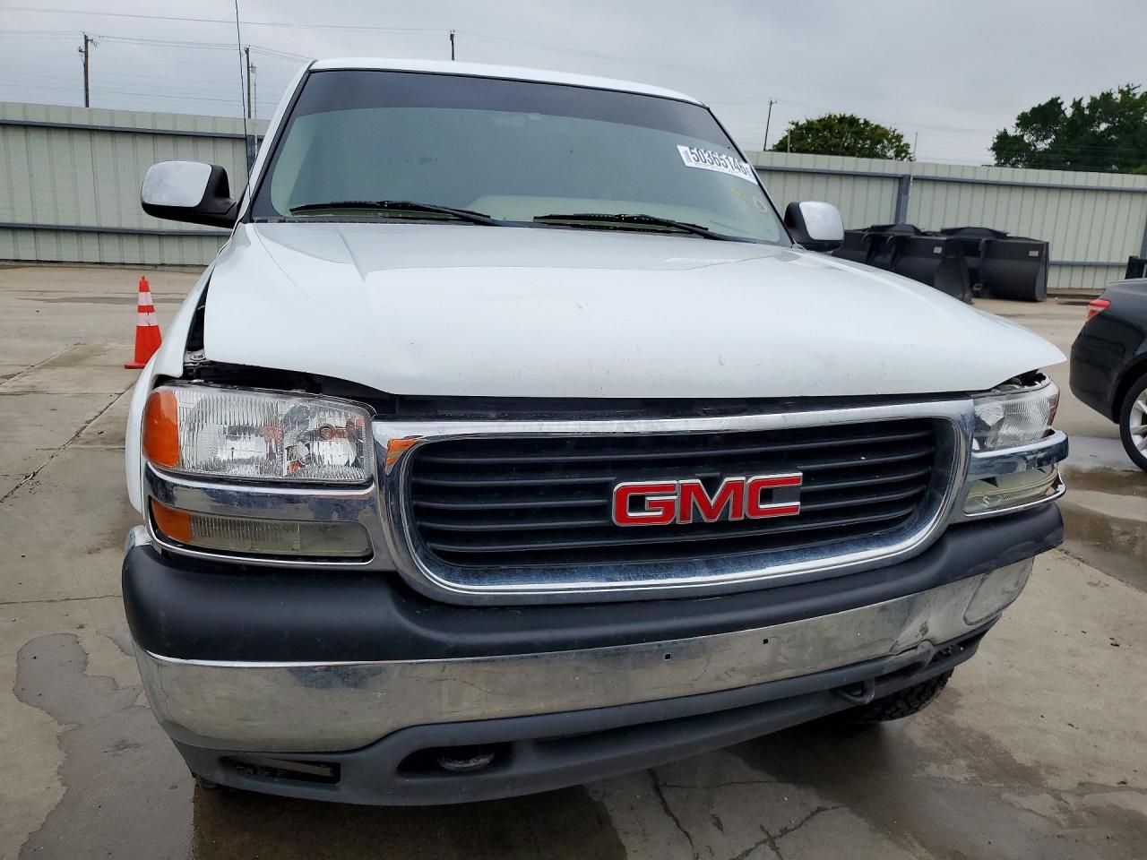 GMC NEW SIERRA 2002 — 6