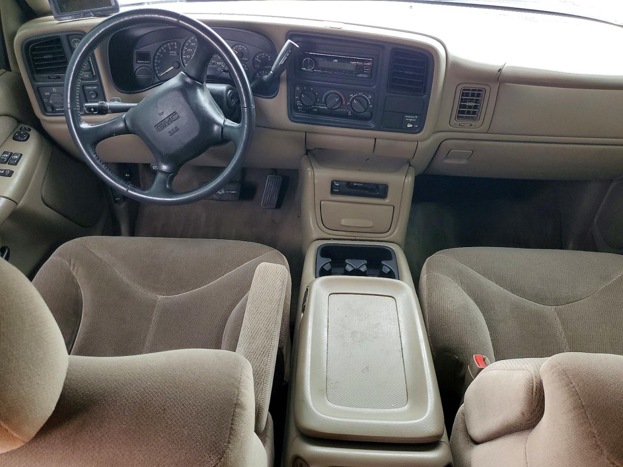 GMC NEW SIERRA 2002 — 9