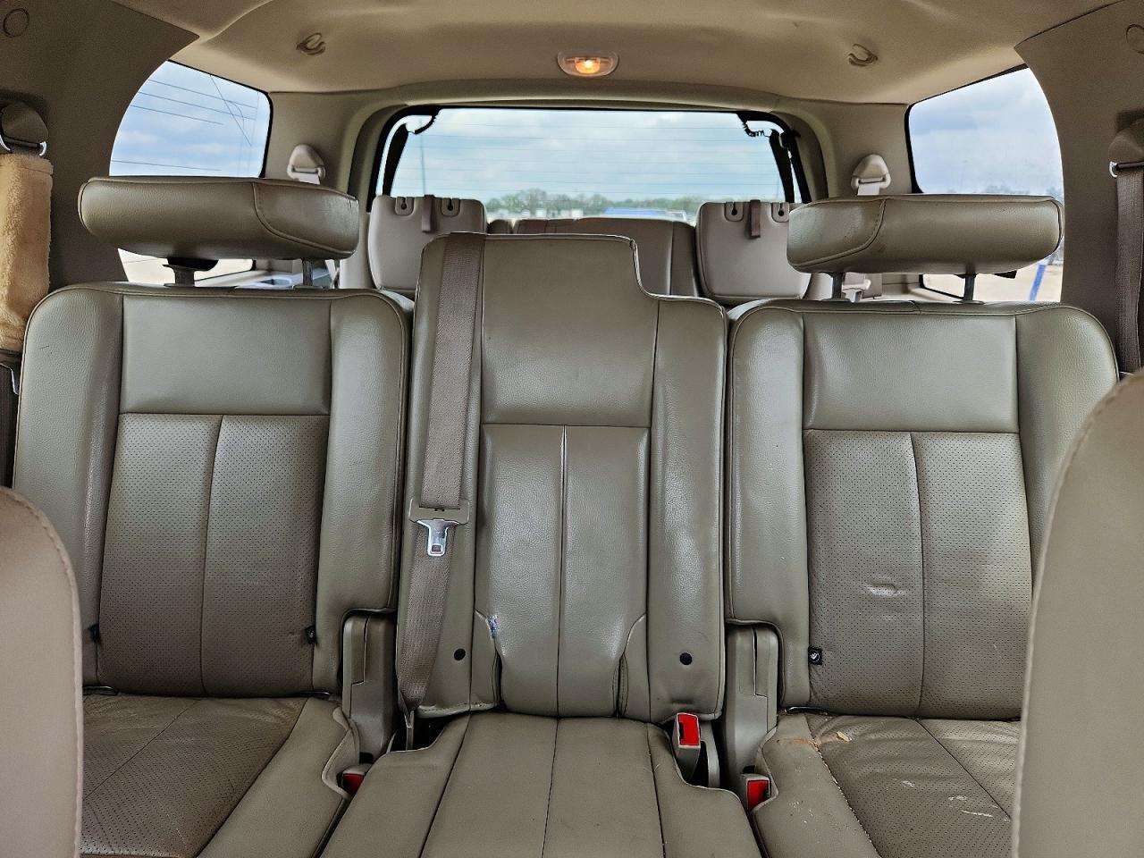 FORD EXPEDITION 2013 — 10