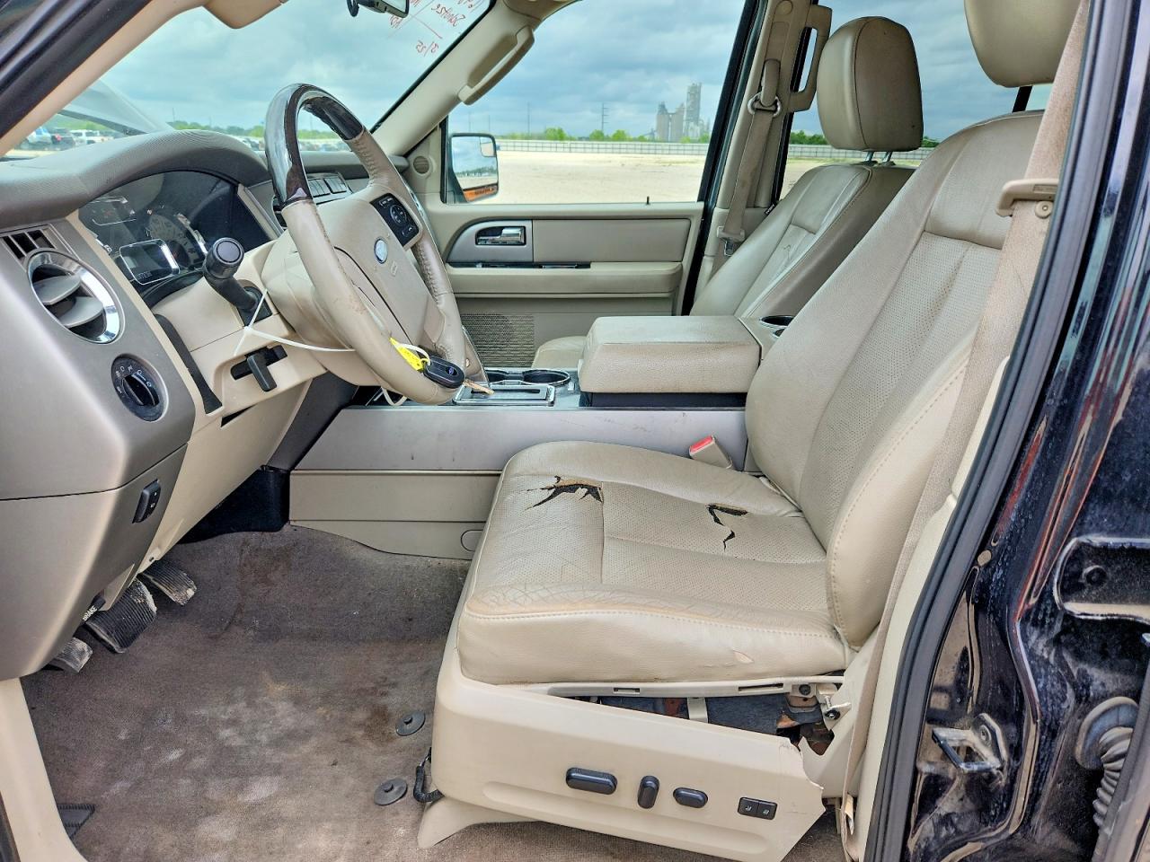 FORD EXPEDITION 2013 — 7