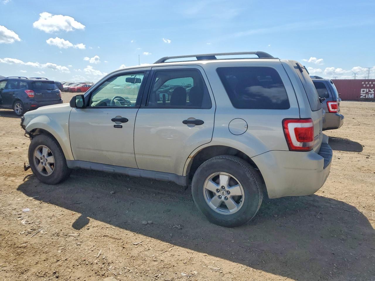FORD ESCAPE 2009 — 3