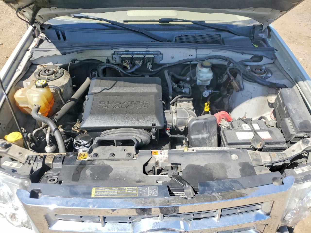 FORD ESCAPE 2009 — 12