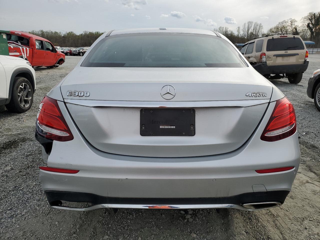 MERCEDES-BENZ E 2017 — 7