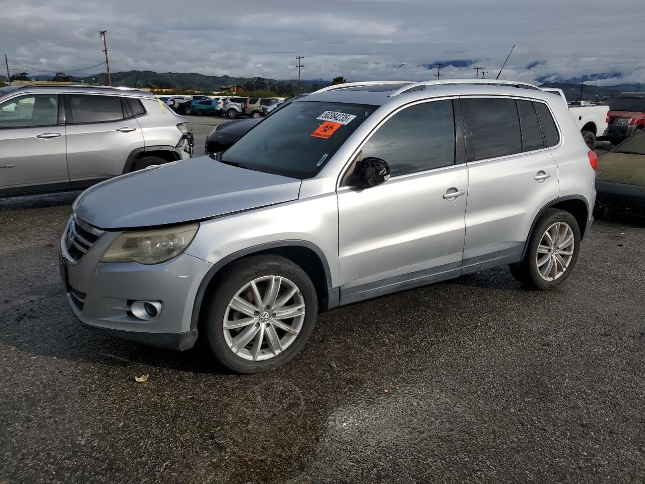 VOLKSWAGEN TIGUAN 2011 — 2